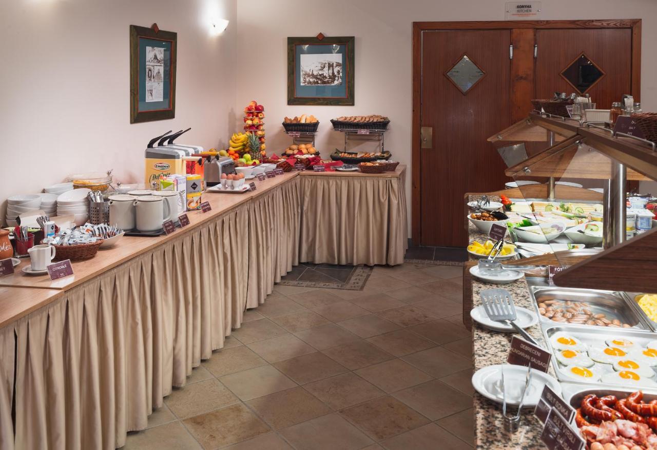 Hotel Honti Wellness Es Konferencia Szalloda Вишеград Экстерьер фото