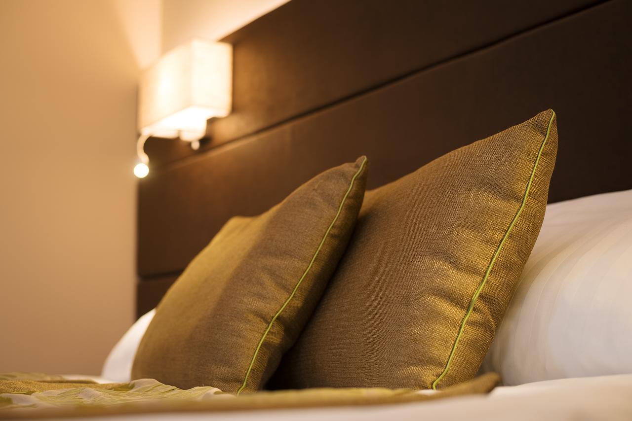 Hotel Honti Wellness Es Konferencia Szalloda Вишеград Экстерьер фото