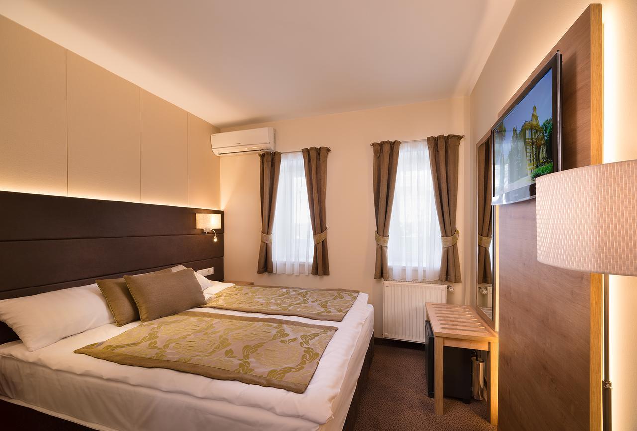 Hotel Honti Wellness Es Konferencia Szalloda Вишеград Экстерьер фото